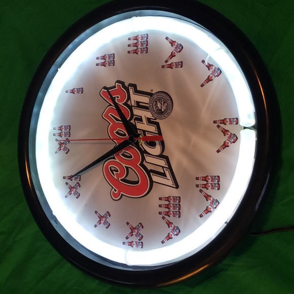 Coors Light Tube Light Clock with AC Adapter - Picture 1 of 8